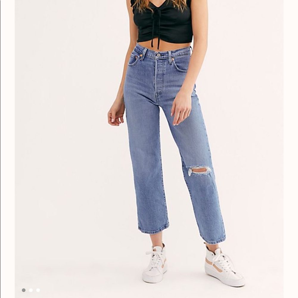 Levi’s rib cage straight